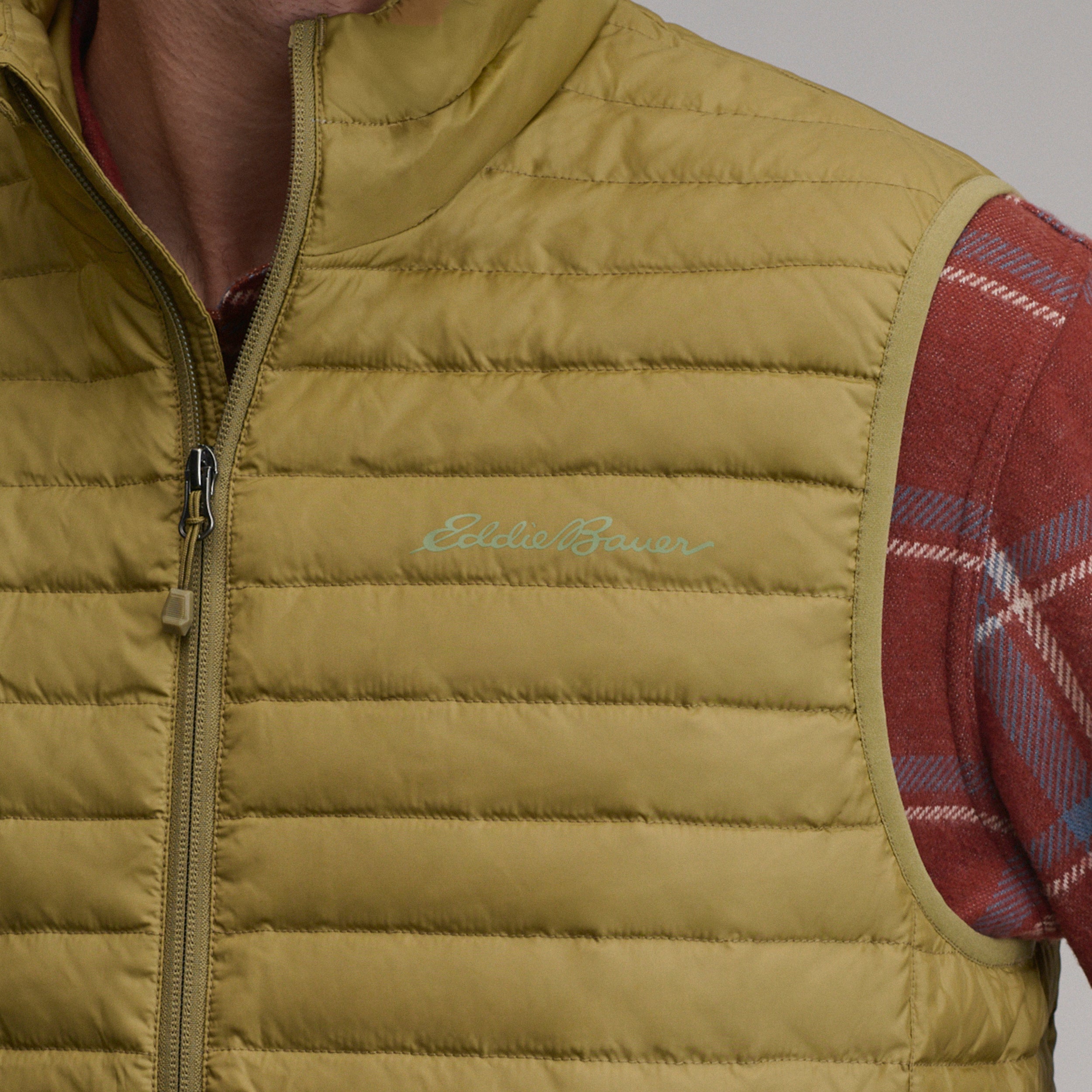 Men's Microlight Down Vest - Image 3