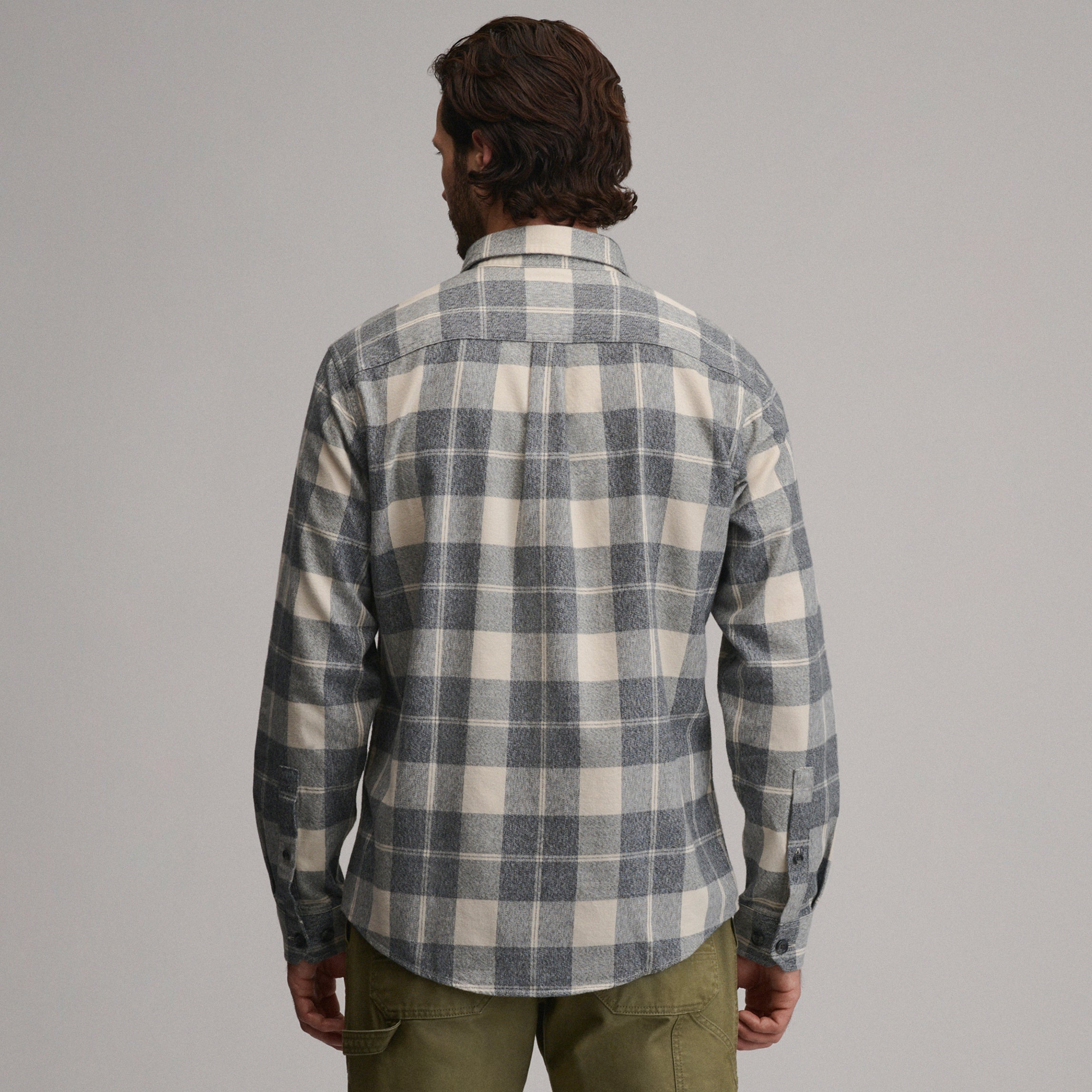 Men's Long-Sleeve Eddie's Cabin Shirt - Jaspe Flannel - Image 10