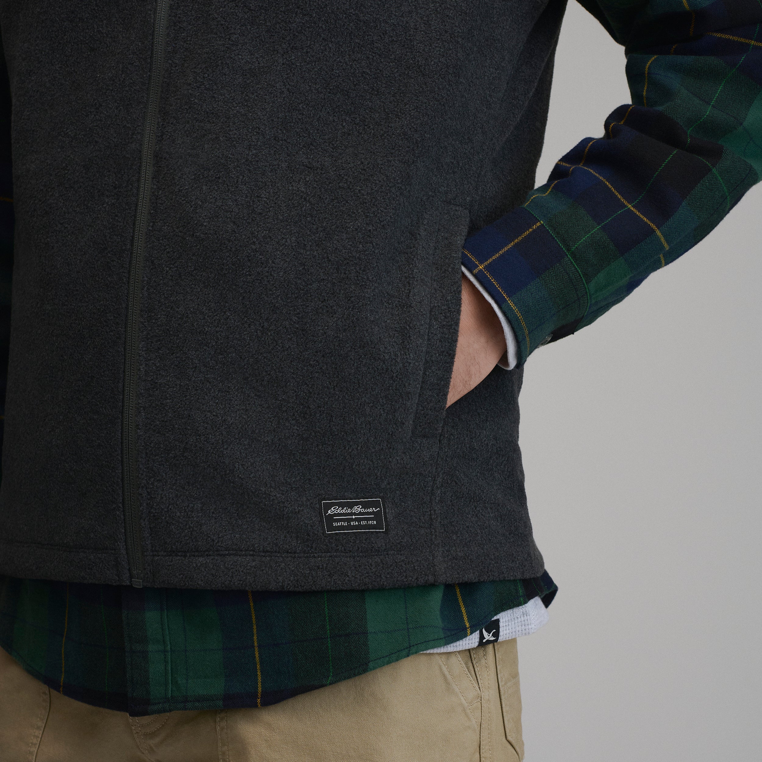 Men's Quest 2.0 Vest - Image 9