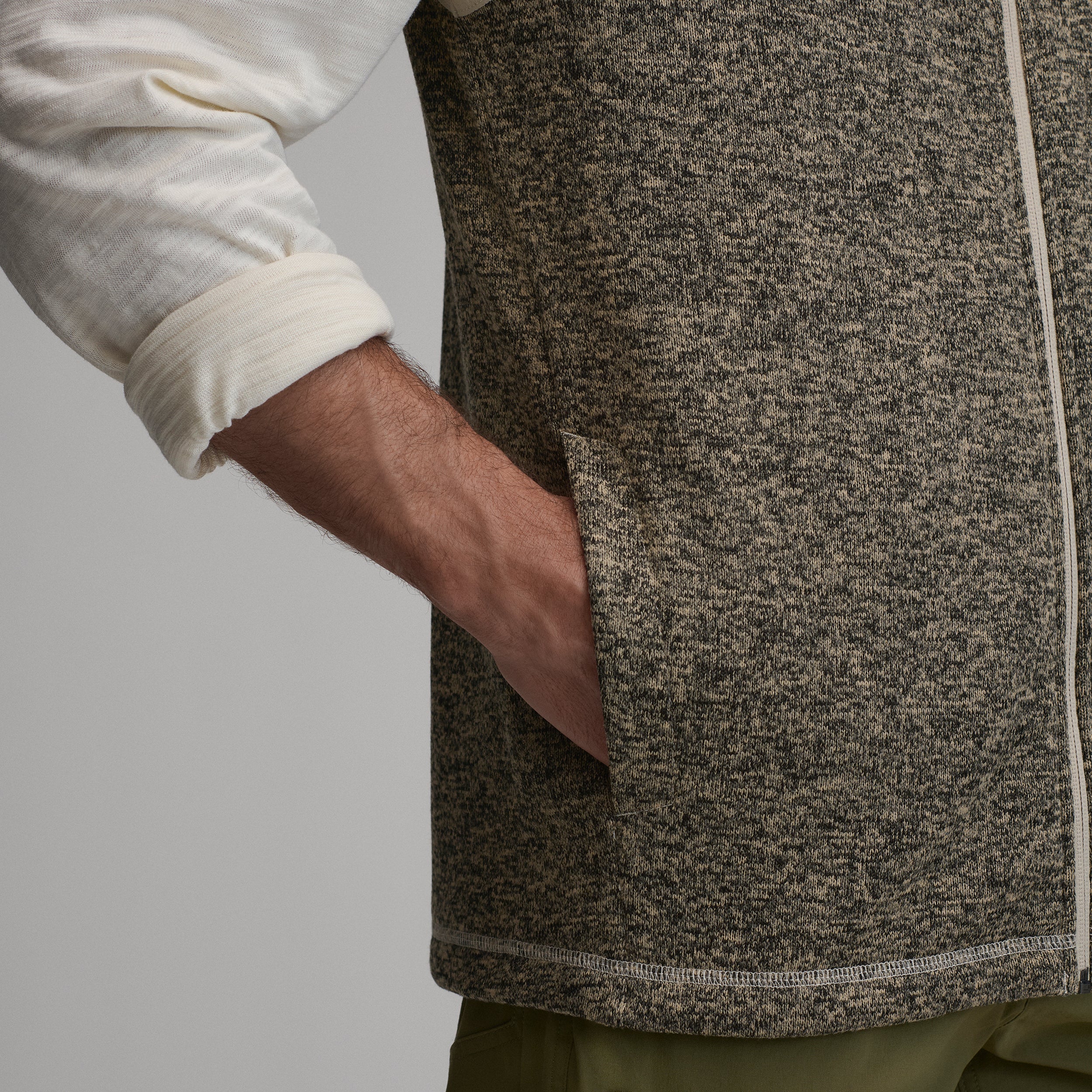 Men's Radiator 3.0 Fleece Vest - Image 9