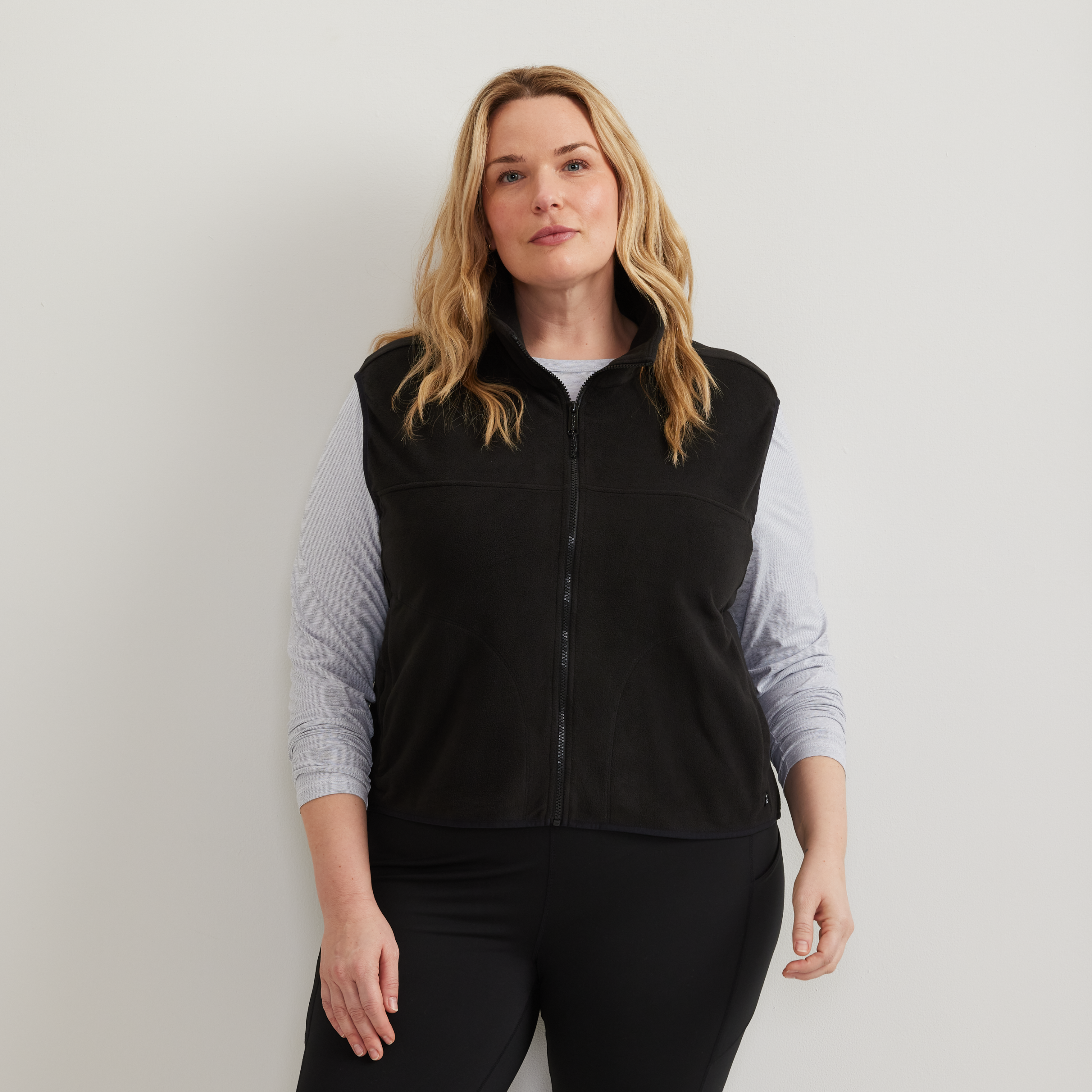 Women's Quest 2.0 Vest - Image 2